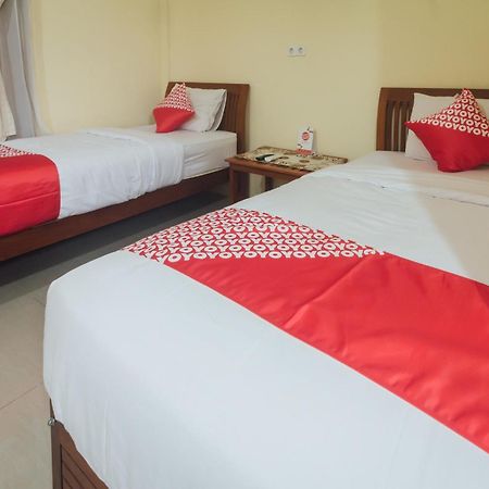 Vaccinated Staff - Oyo 1300 Crecia Guest House Hatu Εξωτερικό φωτογραφία