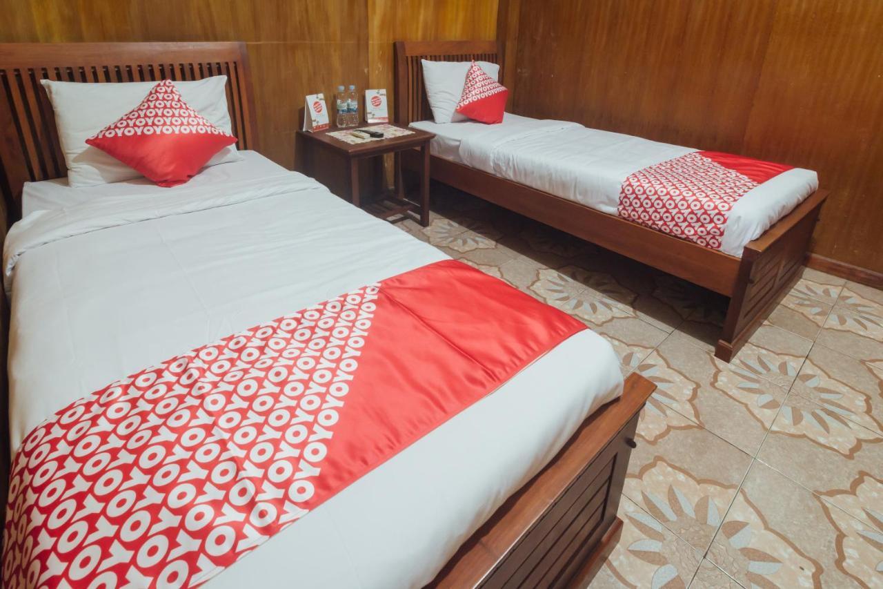 Vaccinated Staff - Oyo 1300 Crecia Guest House Hatu Εξωτερικό φωτογραφία
