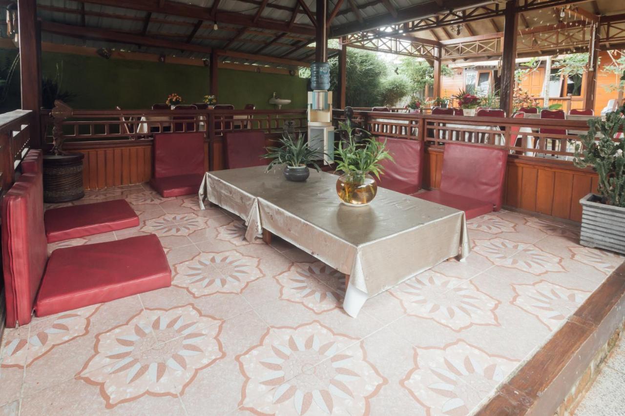 Vaccinated Staff - Oyo 1300 Crecia Guest House Hatu Εξωτερικό φωτογραφία